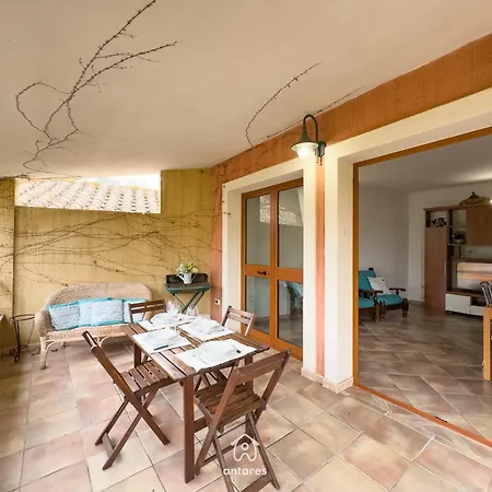 Clarissa House Feriehus